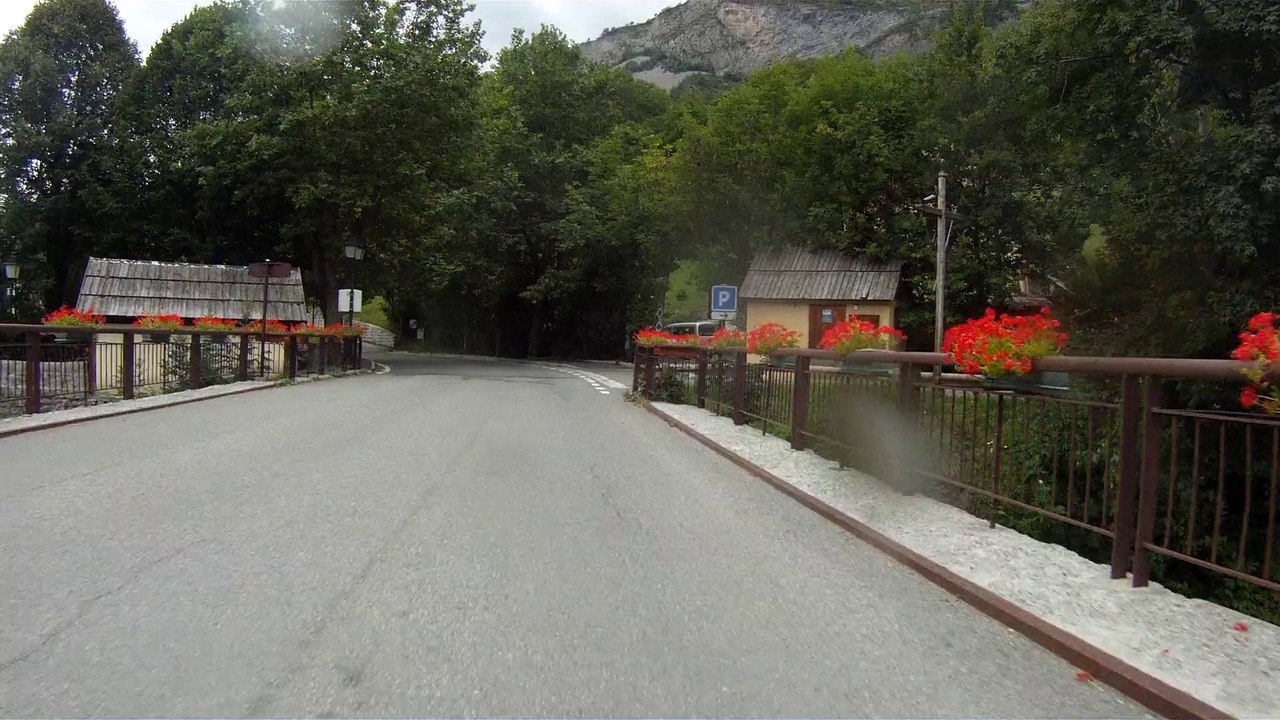 Descente Col Cayolle vers Entraunes