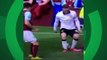 Rooney leva drible desconcertante de jogador do Burnley