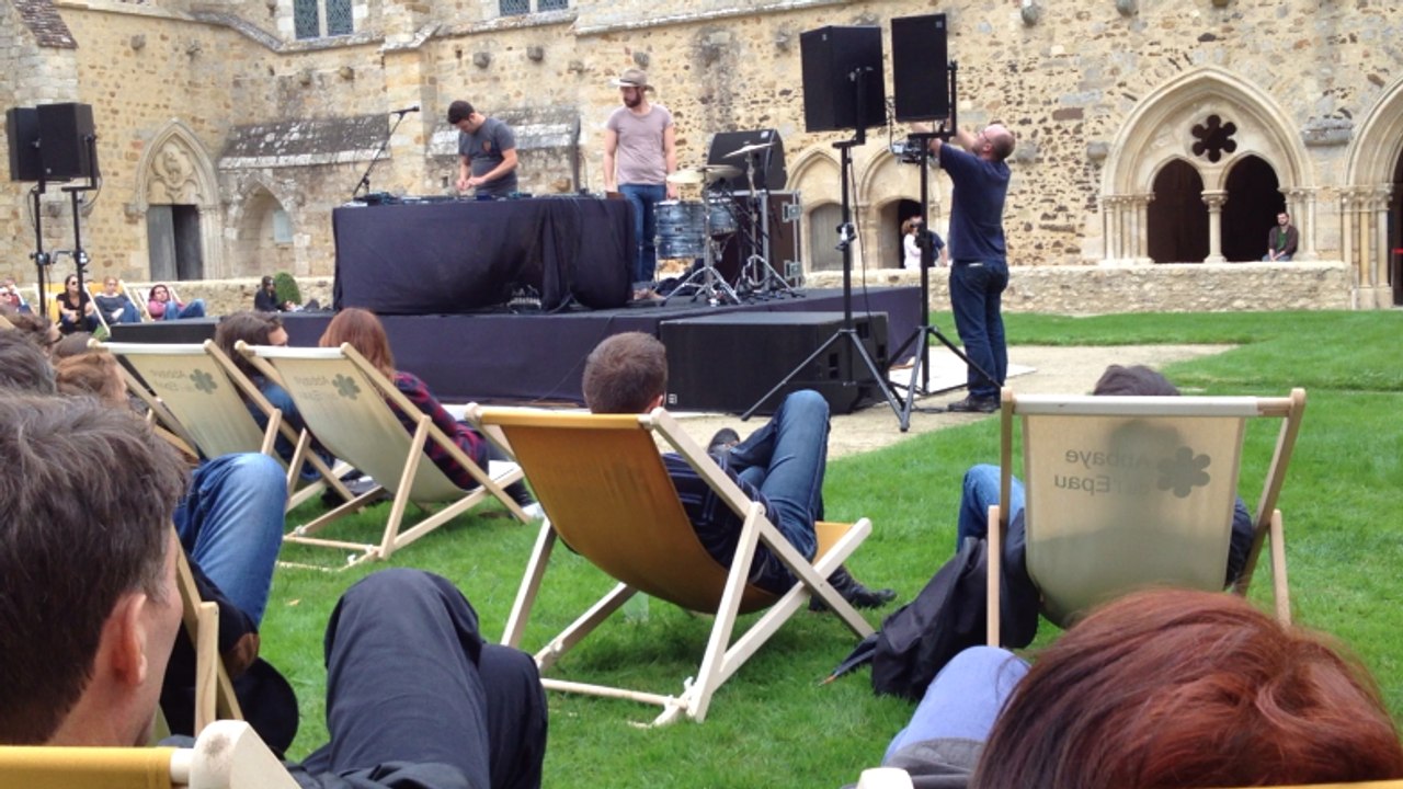 Siestes électroniques.