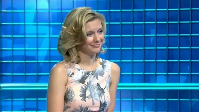 Rachel Riley - Countdown 71x035 2014,08,29 0603c