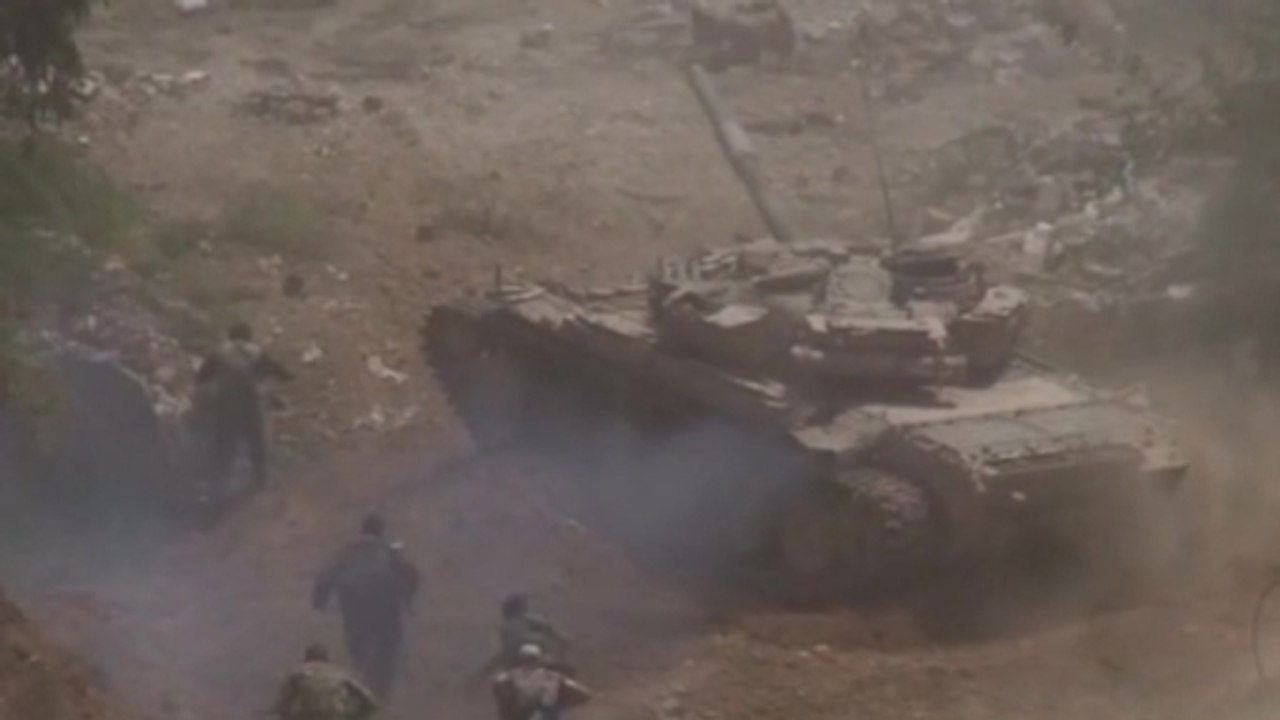 Explosions, gunfire in Syria