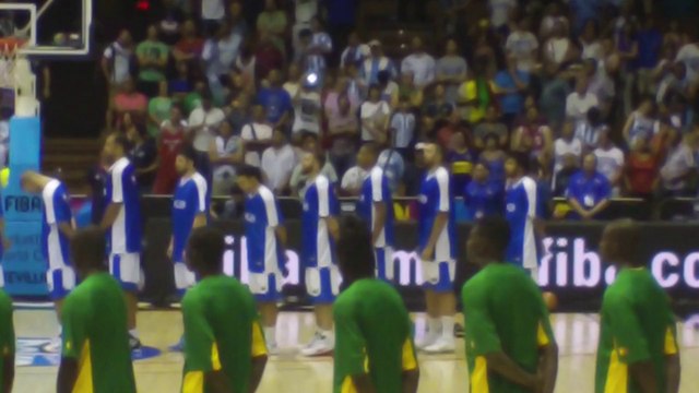 Η ανάκρουση του Εθνικού Υμνου στο παιχνίδι με τη Σενεγάλη