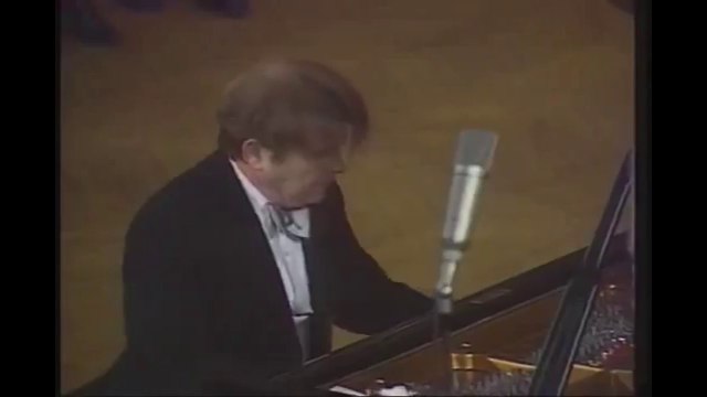 FRÉDÉRIC CHOPIN: Polonaise As-Dur Op. 53, „Heroique“ (Emil Gilels, HD)