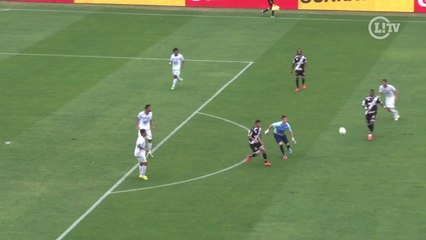 Dakson quase faz golaço de bicicleta contra o Avaí