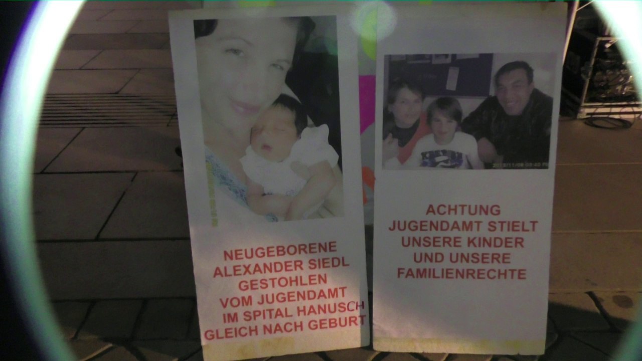 'Jugendamt Wien hat mein neugeborenes Kind aus Spital gestohlen'  Friedensmahnwache