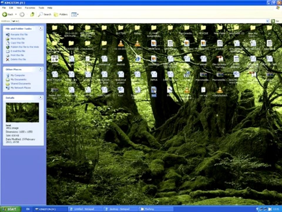 How to customize your USB or H. Drive Background (Wallpaper) and text. BY waleed khan