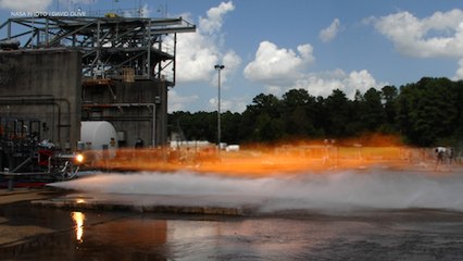 Descargar video: NASA Test-Fires 3D Printed Rocket Engine Parts