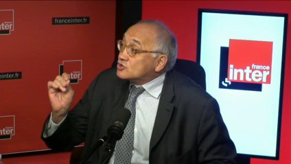 Marc Roche : "Emmanuel Macron s'est enrichi dans un métier tout à fait honorable"