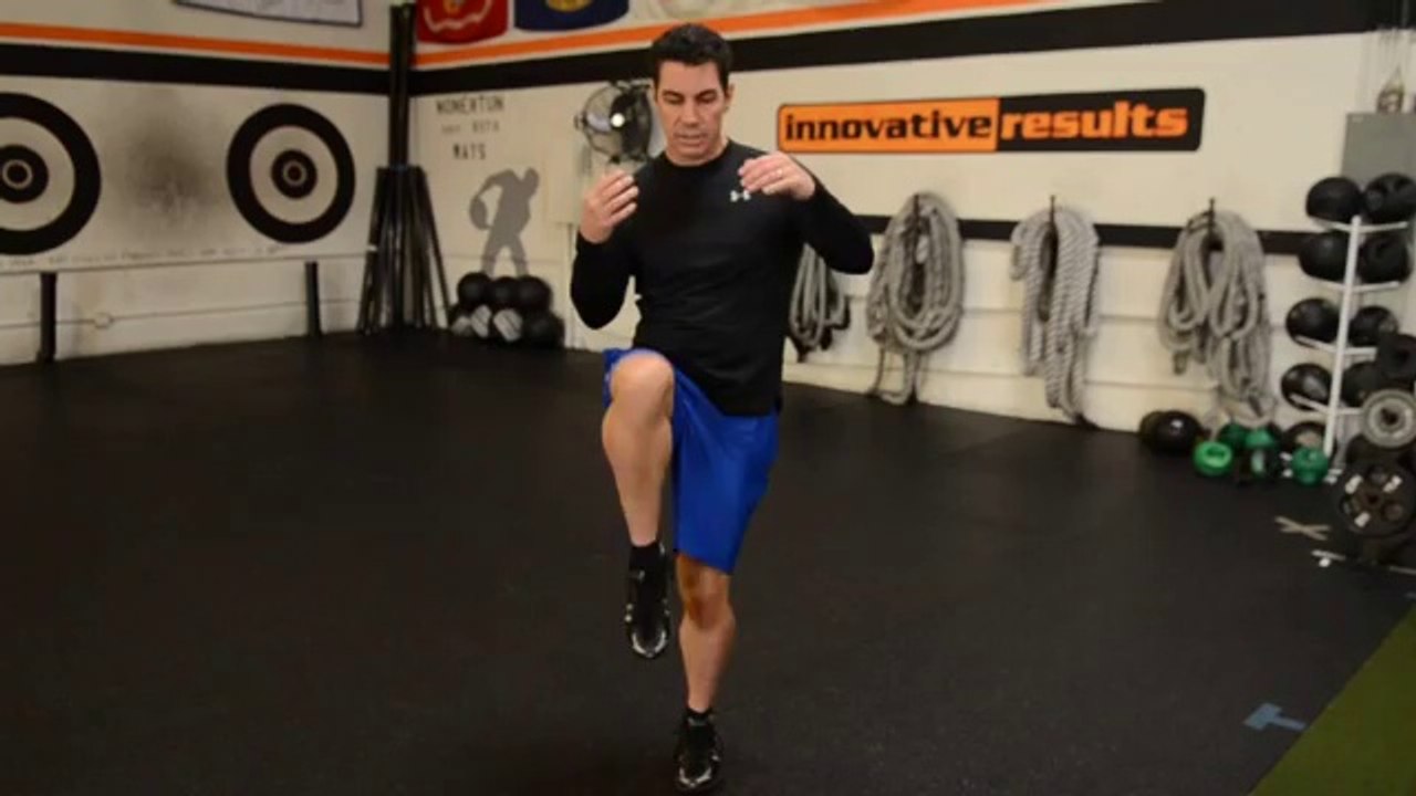 Reverse Lunge Knee Kick _ Martial Arts, Muscles & Fitness