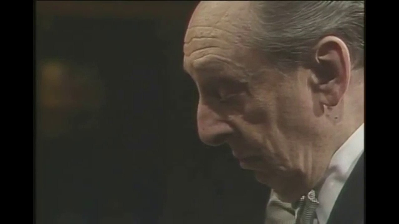 WLADIMIR HOROWITZ spielt SCHUBERT und CHOPIN (HD)