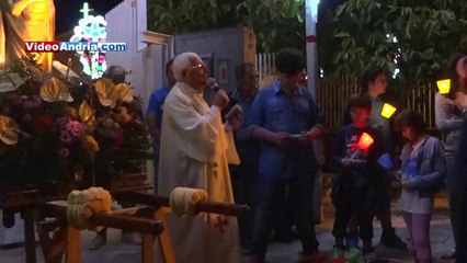 Download Video: Castel del Monte (Andria): processione per la festa di Santa Maria del Monte