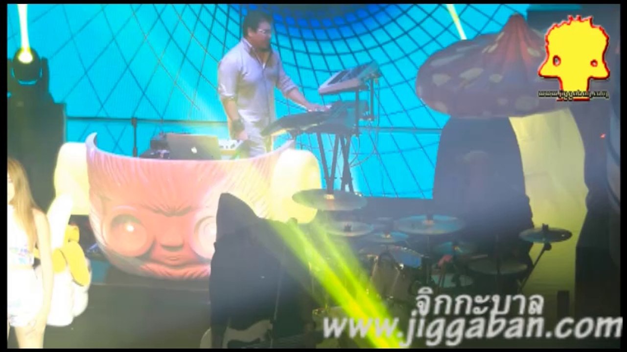 Forever Young : Monkey Disco Boy (สุกี้ กมล สุโกศล) feat. Boom Boom Clash