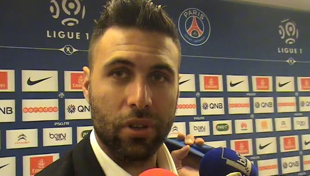 Réaction de Salvatore Sirigu en zone mixte après PSG - Saint Etienne (5-0)