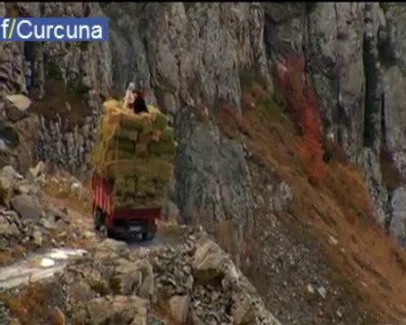 CESARET İSTER BURDAN İNMEK