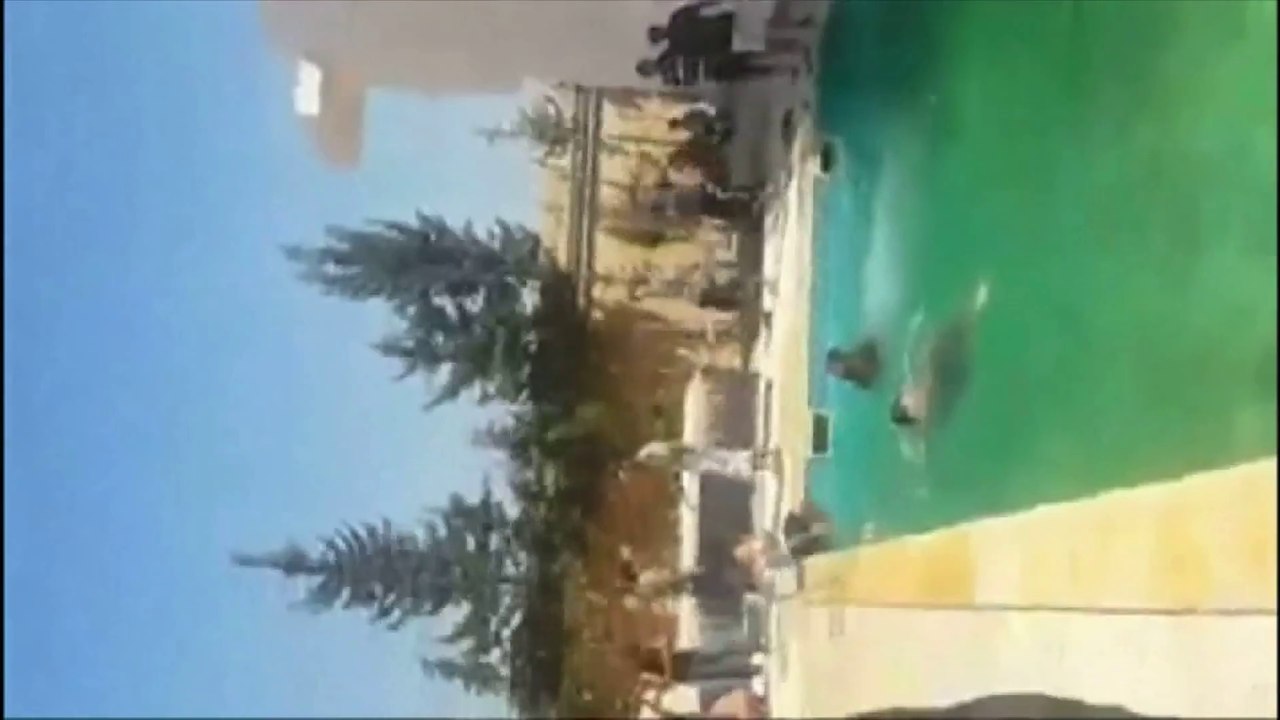 Libye :des miliciens dans la piscine d'une annexe de l'ambassade américaine