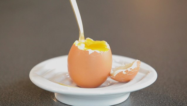 Comment faire un oeuf à la coque ? - Gourmand