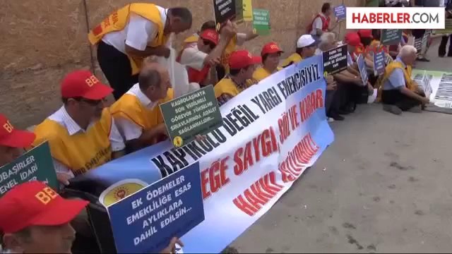 Adli Yıl Açılış Töreni Öncesi, Büro Emekçilerinden Eylem