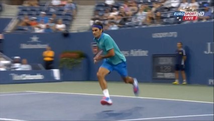 Federer wonderful passing against Granollers