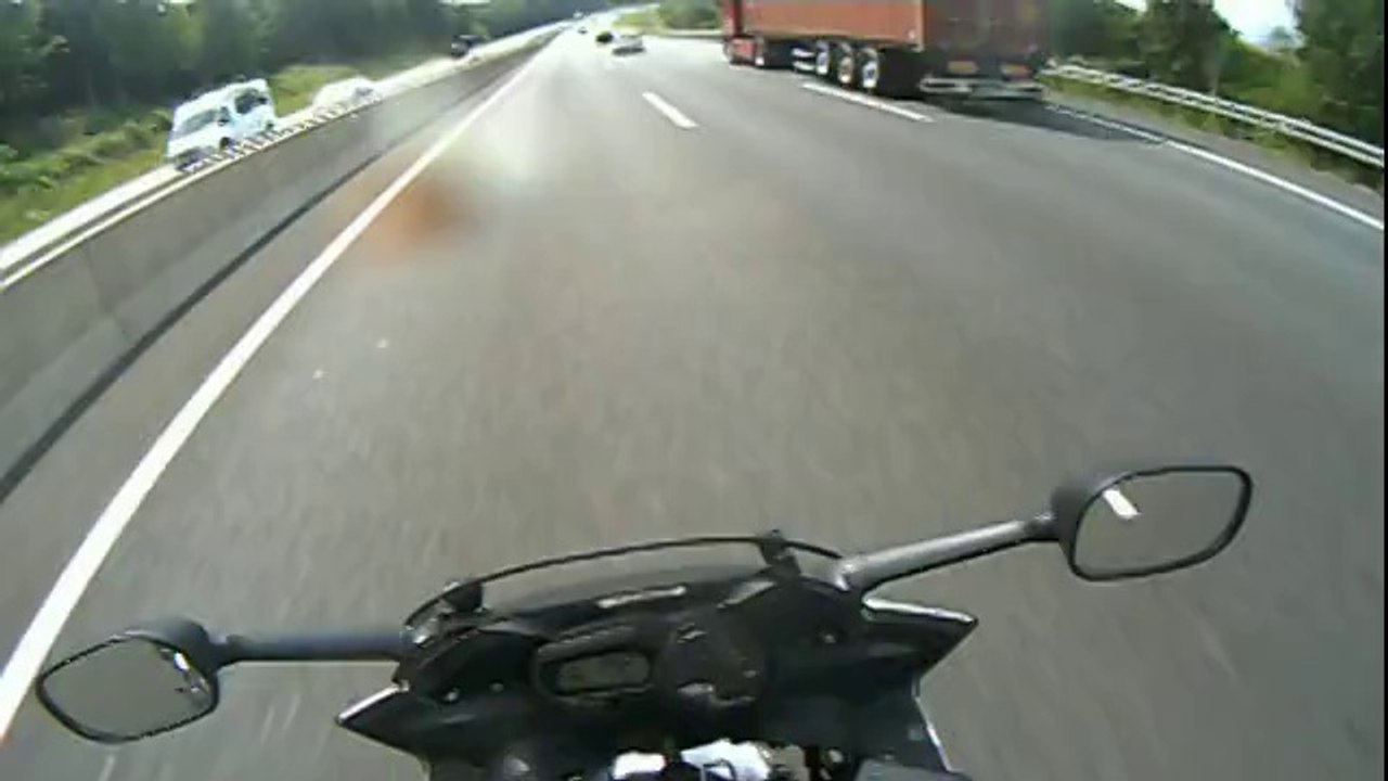 Fazer 600 On Autobahn In Germany