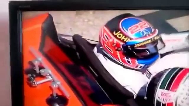 Cristiano Ronaldo Shows off Driving skills with Jenson Button Cristiano y Button en el McLaren P1