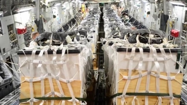 U.S. conducts humanitarian airdrops to IS-seized Iraqi town