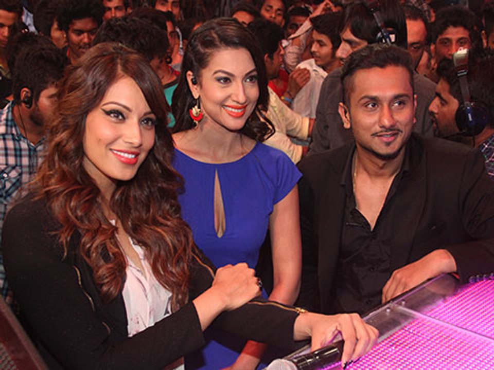 Bipasha Basu On India's Raw Star Sets