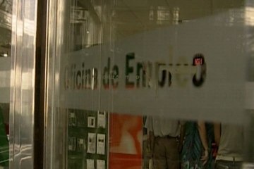 El paro rompe tendencia y sube en agosto