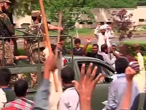 Пакистан: протестующие атаковали офис премьера