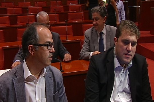 El Parlament vota que comparezca Pujol