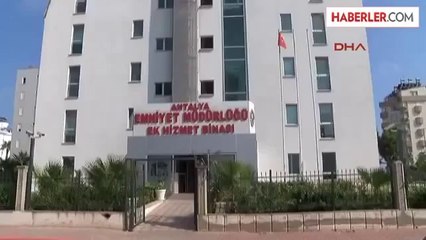Evlere Balkondan Giren Hırsızlar Yakalandı