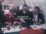 DiFilm - Pasajeros viajando en un avion de Lufthansa 1955