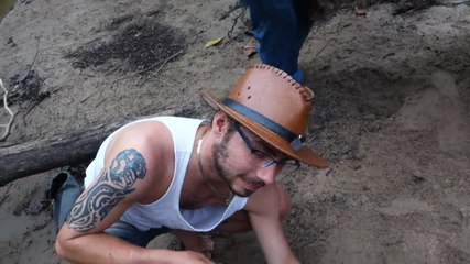 Perou- Lagunas: Mission, sauvé les oeufs dans la Réserve Pacaya-Samiria.