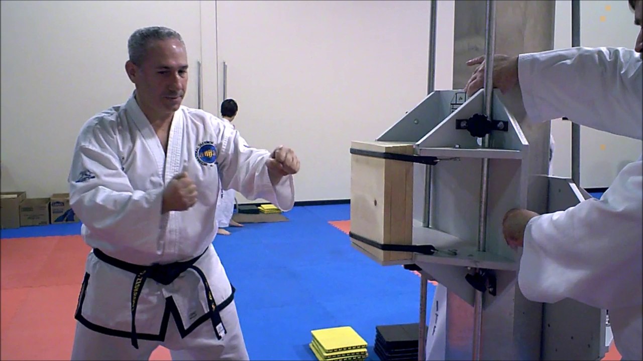 Board breaking, fire breaking, concrete breaking - TaeKwon-Do Demonstration