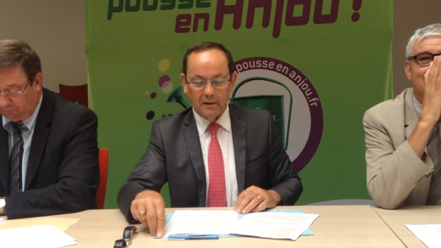 Chrustian Gillet chahuté pour la rentrée des collèges