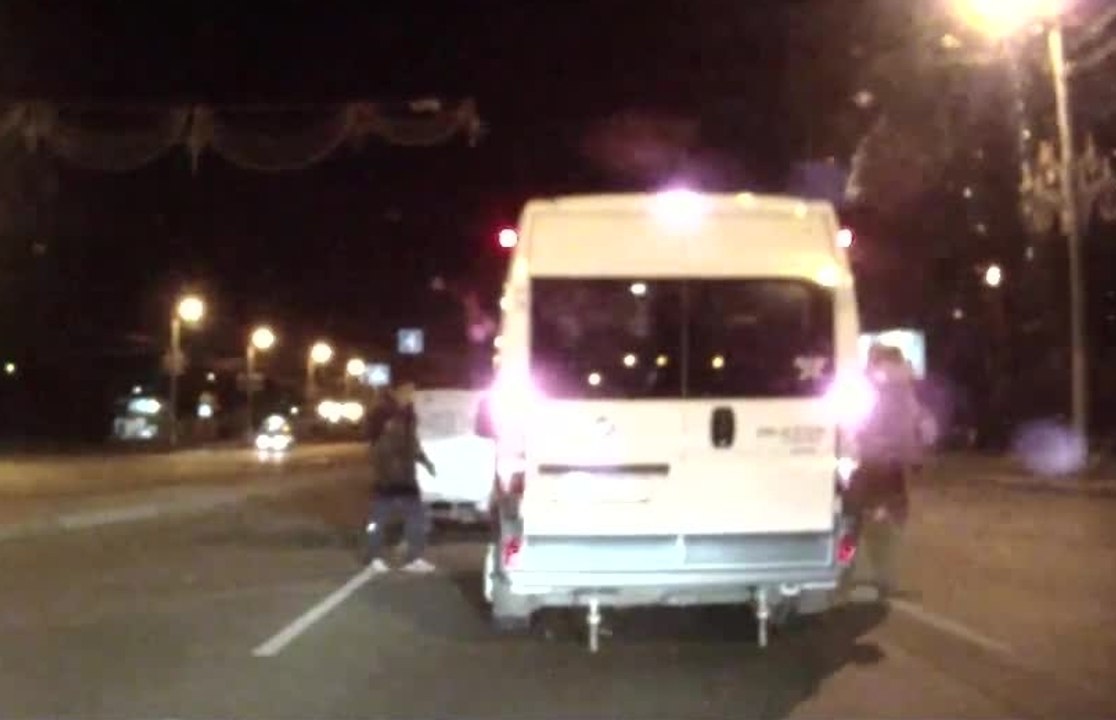 Un Road Rage qui finit vraiment bizarrement en Russie