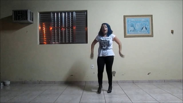 KARA (카라) - Mamma Mia (맘마미아) Dance Cover