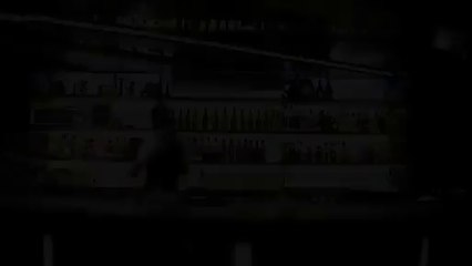 Barman jongleur : Le Bruce Lee de la bouteille!