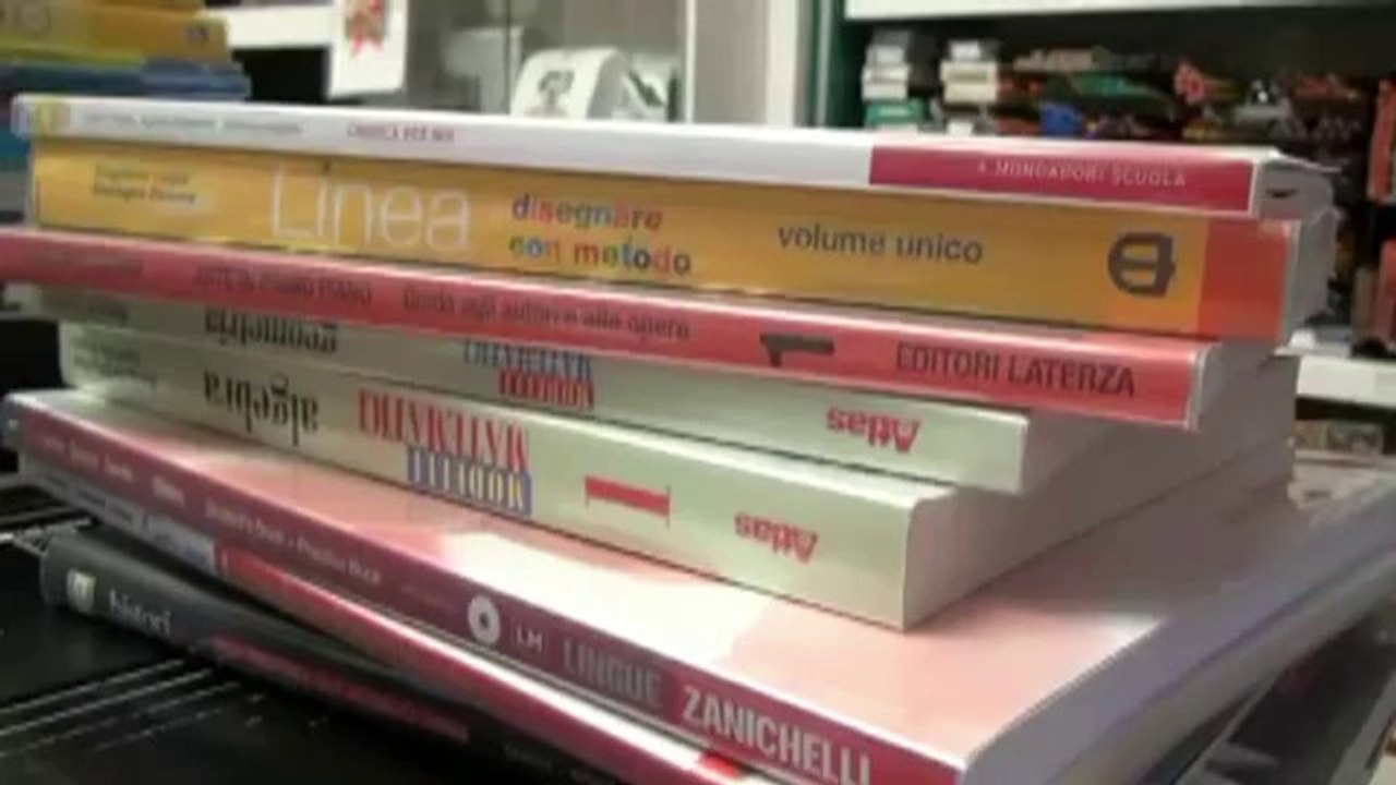 Caro libri: 1 000 euro a studente. Federconsumatori, "Rimini, per famiglie mai un risparmio"