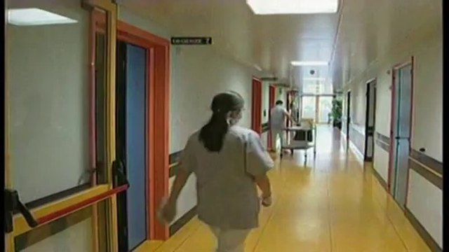 PESA TROPPO E SBATTE COL BUNGEE JUMPING