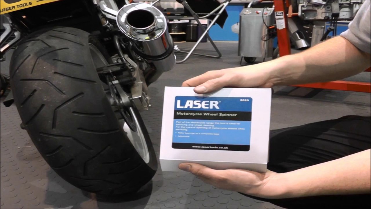 UO10229 - Support de roues réglable sur billes - www.mecatechnic.com