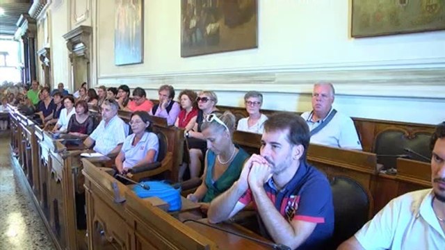 TAGLI A CA' FARSETTI, 150 POSTI A RISCHIO