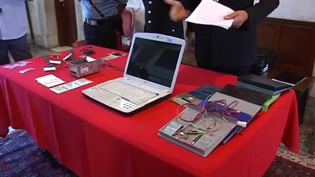 BANCOMAT CLONATI, A RISCHIO CENTINAIA DI CONTI