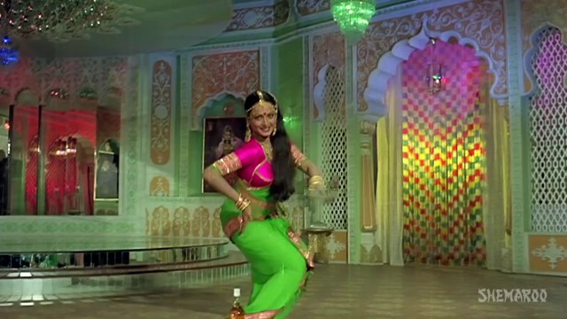 Aaj Imtehan Hai - Amitabh Bachchan - Rekha - Suhaag 1979