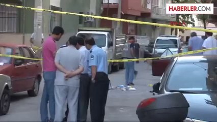 İzmir Boşandığı Eşini Öldürüp Kendini Başından Vurdu