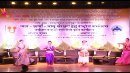 BOLLYWOOD BULLETIN | Shahrukh Khan Is Mad About Dance | 08th August 2014