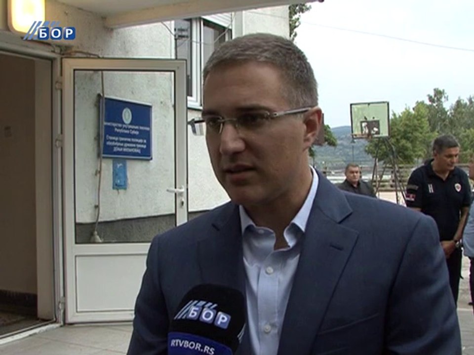 Ministar Stefanović u Majdanpeku, 03. septembar 2014. (RTV Bor)