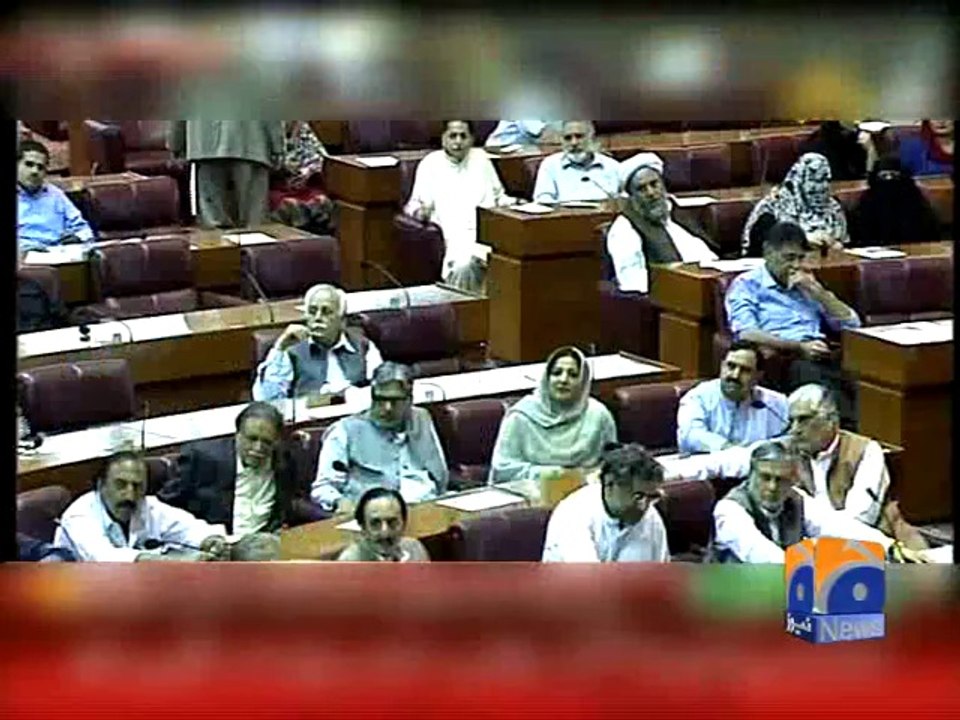 I begged Qadri to stop his crowd from moving to red zone Shah Mehmood-Geo Reports-03 Sep 2014