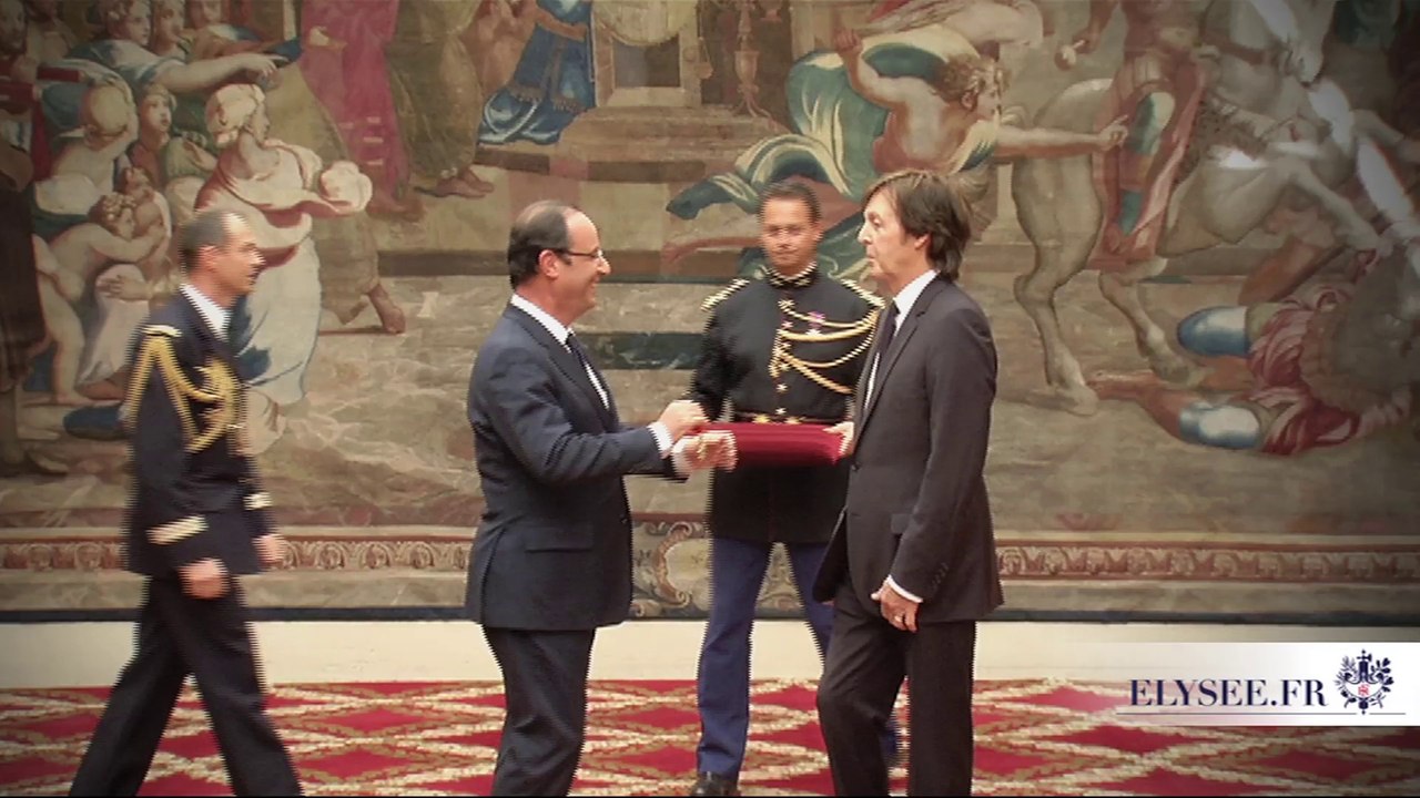 Paul Mc Cartney décoré à l'Elysée