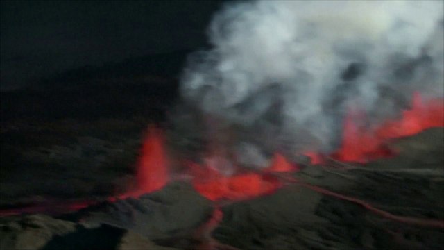 L'inquiétante mais superbe éruption du volcan islandais