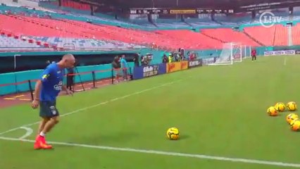 Seleção se prepara para primeiro jogo no retorno de Dunga